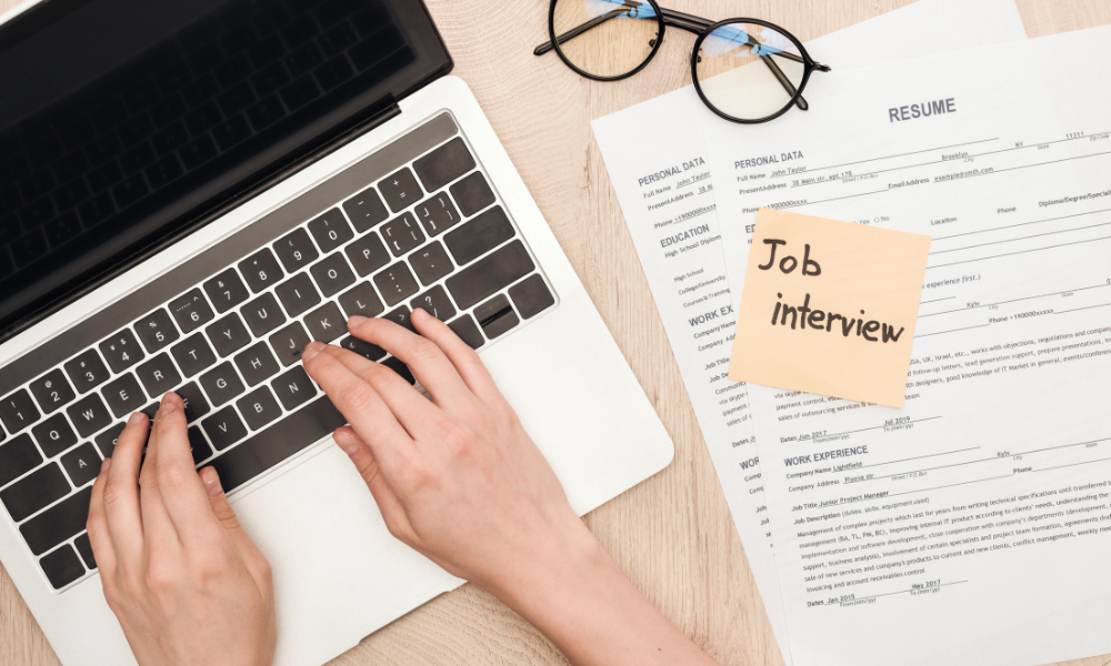 Use These 4 Resume Tips When Preparing for an Interview