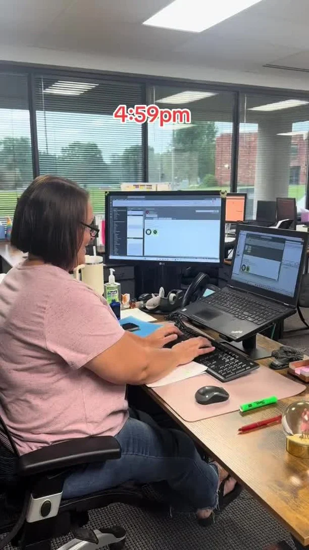 That 5pm Friday feels! ✨ (but really, our recruiters are here 24/7 for you!) #5pmsomewhere #corporatelife #corporatetiktok #corporatehumor #weekendvibes #recruiting #recruiterlife